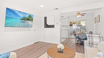 House, Multiple Beds, Patio, Garden View (734 Glendora) | Living area | 42-inch flat-screen TV with digital channels