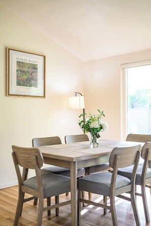 House, Multiple Beds, Patio, Garden View (303-2 Duarte) | Dining