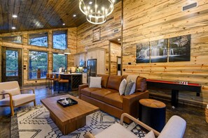 TV connectée, cheminée