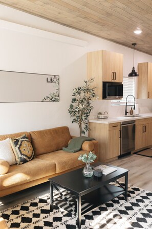 TV, peis og fotballspill