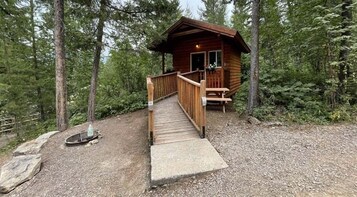 Standard Cabin, 2 Double Beds, Non Smoking | Individually decorated, individually furnished, free WiFi