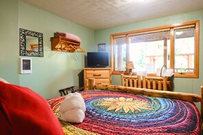 Habitación estándar, 1 cama Queen size, para no fumadores | Decoración personalizada, muebles diferentes y wifi gratis