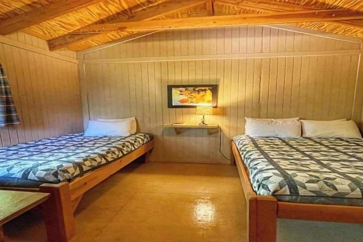 Standard Cabin, Mountain View | Desk, free WiFi