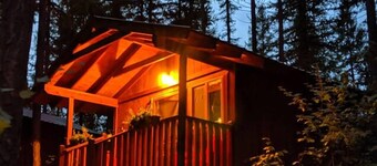 Timber Wolf Resort & Jeep Rentals