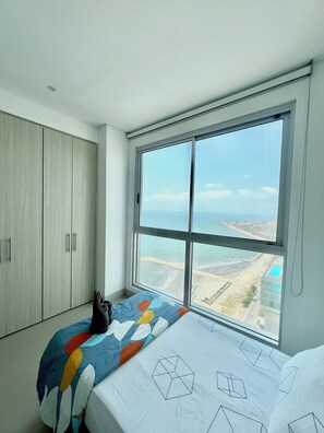 3 bedrooms, iron/ironing board, Internet, bed sheets