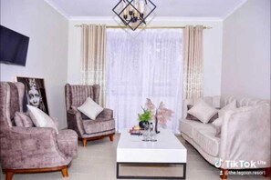 Suite Superior, balkon, pemandangan kebun | Area keluarga