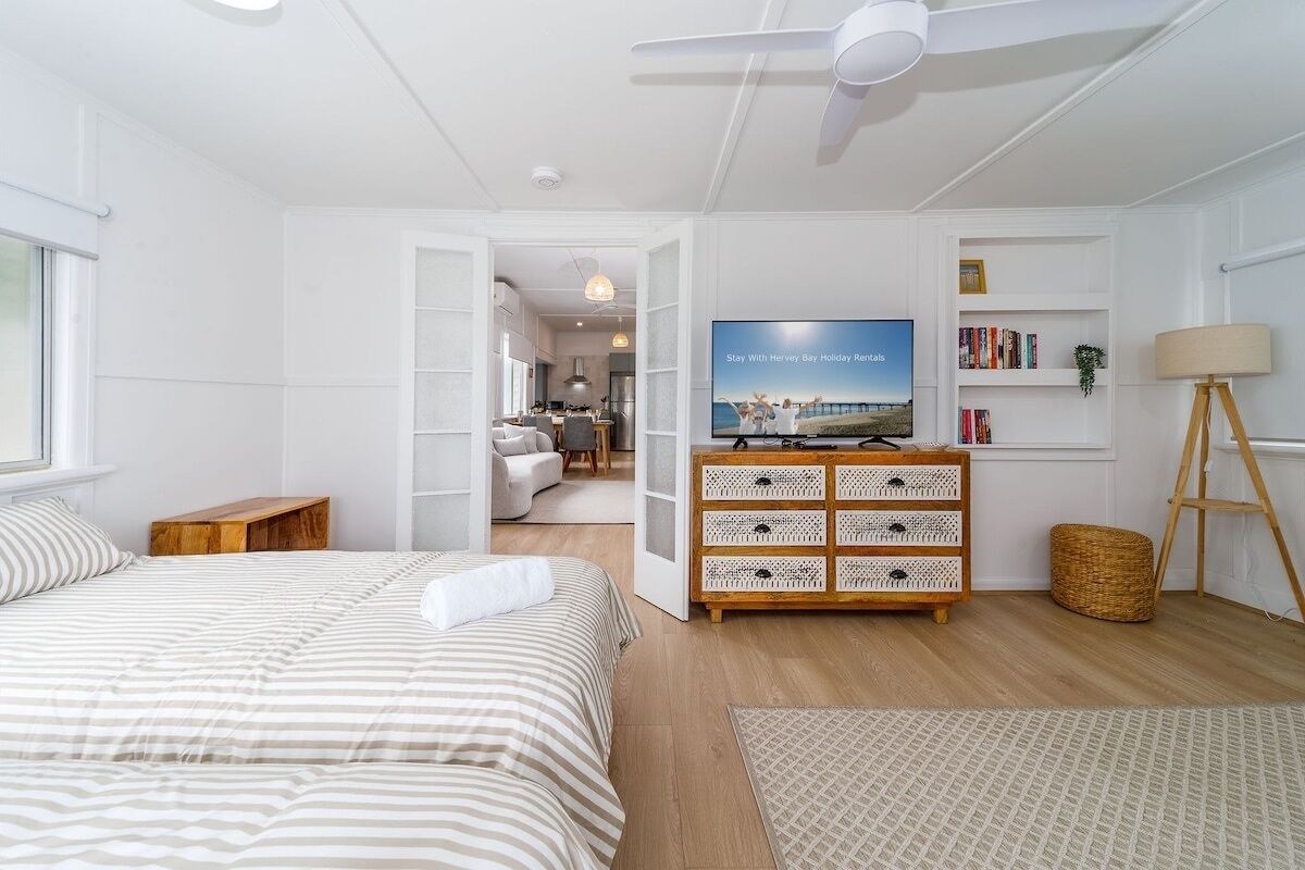 3 bedrooms, iron/ironing board, free WiFi, bed sheets