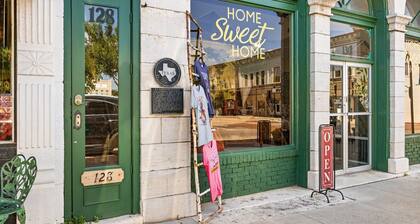 Charming Apartment in Downtown Granbury