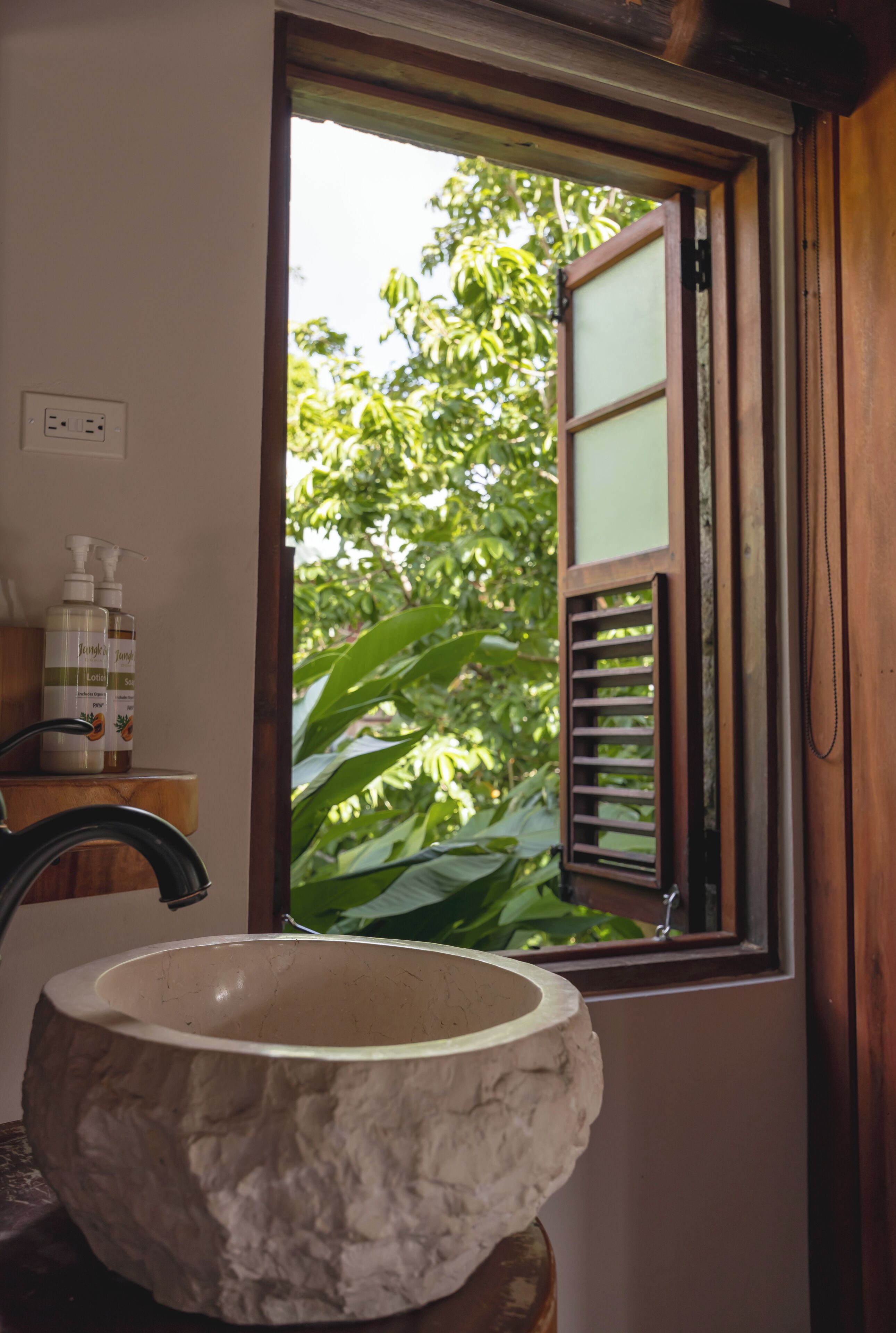 Caja de seguridad en la habitación y wifi gratis 