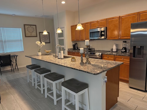 This 3 bedroom, 2 bath home in Orange City offers both comfort and convenience.