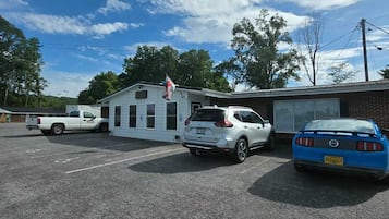Free self parking