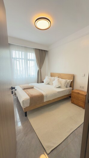 2 bedrooms, iron/ironing board, WiFi, bed sheets