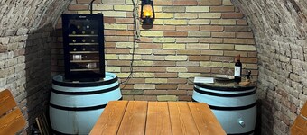Cozy, private guesthouse in Kőröshegy, ideal for a peaceful Balaton getaway.