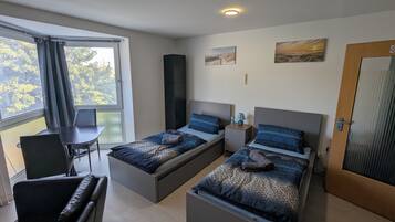 1 bedroom, iron/ironing board, WiFi, bed sheets