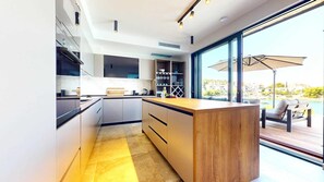 Fridge, microwave, oven, dishwasher - Villa Flora Mare II with Pool (Primošten)