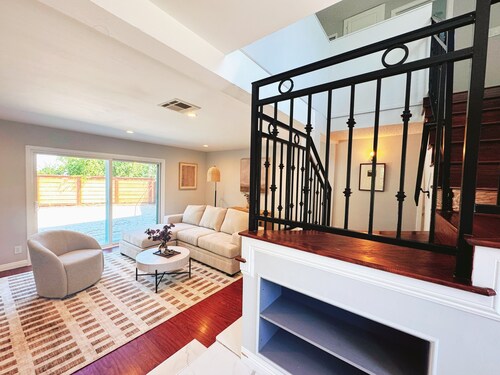 Spacious 4B2B HOUSE n. DTLA & Disney with Office + Gym