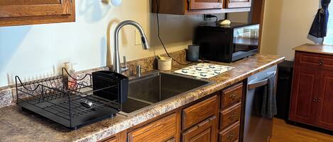 Microwave, oven, stovetop, dishwasher