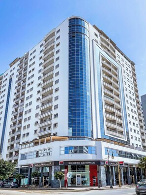 Exterior - Stylish 2-bedroom apartment in Tangier with ocean views, central location, and beach access. (Tangier)