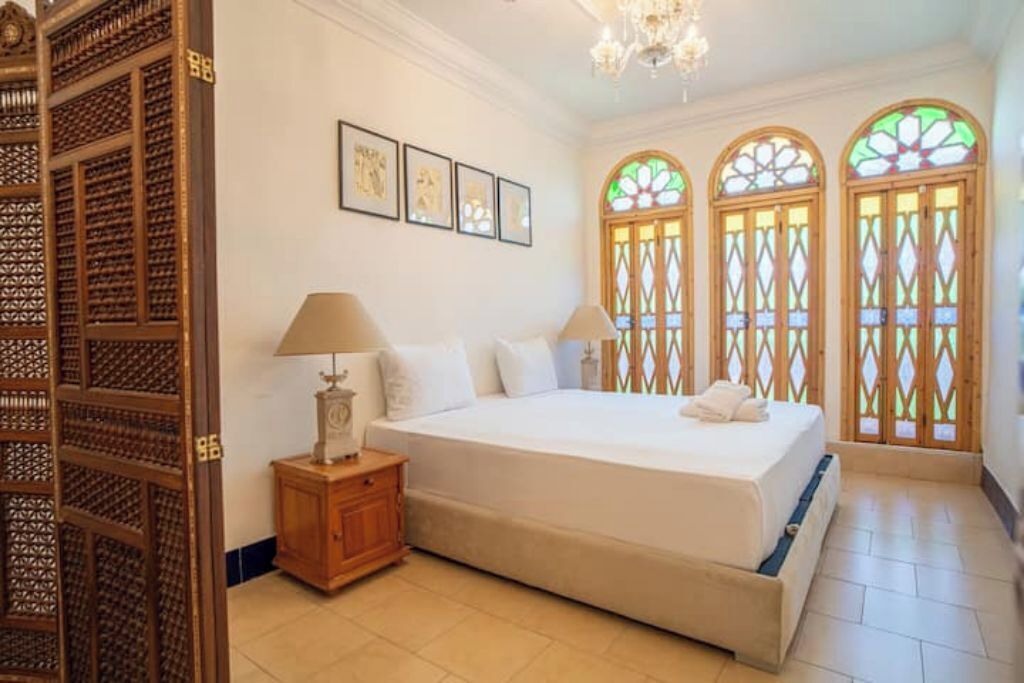 6 chambres, fer et planche à repasser, accès Internet, draps fournis