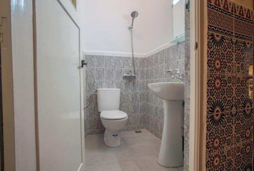 Toallas y papel de baño 