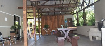 Beautiful House! Enjoy nature and cool off in the pool.