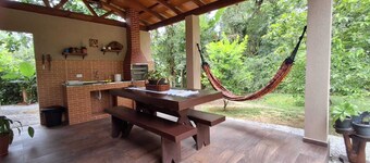 Beautiful House! Enjoy nature and cool off in the pool.