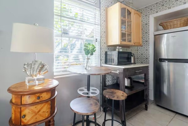 Interior - Garden cottage in a heart of West Palm Beach (West Palm Beach)