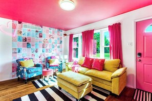 Télévision, table de tennis de table