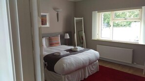 1 bedroom, iron/ironing board, Internet, bed sheets