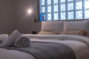 1 bedroom, iron/ironing board, Internet, bed sheets
