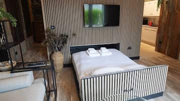 1 bedroom, iron/ironing board, Internet