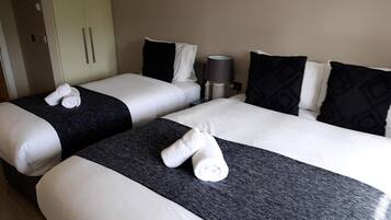 1 bedroom, iron/ironing board, Internet, bed sheets