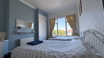 Room 1 - Double room | Free WiFi, bed sheets