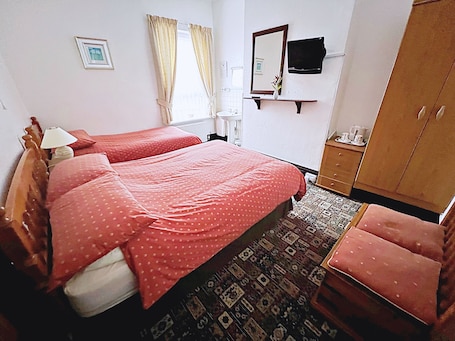 Free WiFi, bed sheets