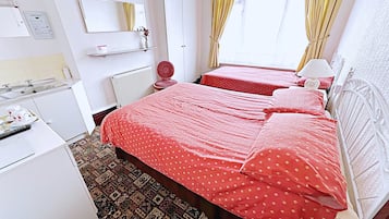 Free WiFi, bed sheets