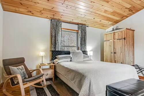 Romantic Luxe cabin in beautiful New Lisbon