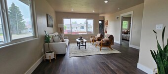 Spacious comfortable weekend stay close to the outdoors.