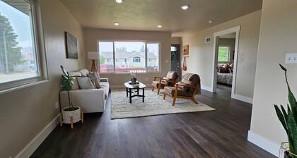 Spacious comfortable weekend stay close to the outdoors.