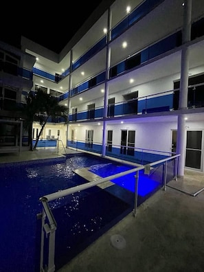 Studio, 1 Schlafzimmer, Raucher, Balkon | Pool | Außenpool