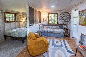 1 chambre, bureau, fer et planche à repasser, Wi-Fi
