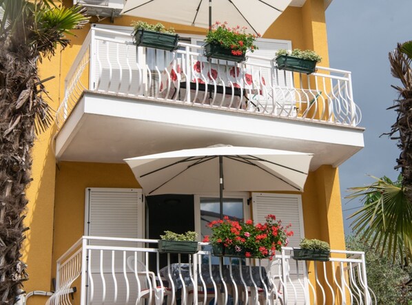 Exterior - Apartments Mirjana IKA - One Bedroom Apartment With Balcony And Sea View (A2) (Ika)