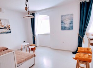 1 habitación, tabla de planchar con plancha y acceso a internet