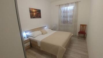 4 camere, ferro/asse da stiro, lenzuola