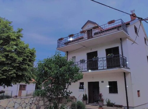 Apartment and Room Mare Vrlika - Double Bedroom with Terrace and External Kitchenette