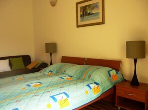 1 bedroom, iron/ironing board, Internet, bed sheets