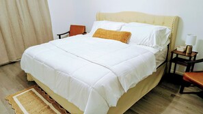 3 bedrooms, iron/ironing board, Internet, bed sheets