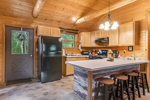 Micro-ondes, four, plaque de cuisson