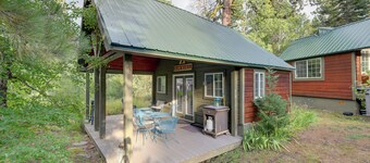 Ski, Hike, Relax By Water: Rustic McCall Tiny Home