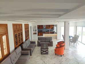 TV, fireplace - Peaceful escape, sunset & serenity (Raf Raf)