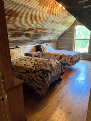 5 bedrooms, free WiFi, bed sheets
